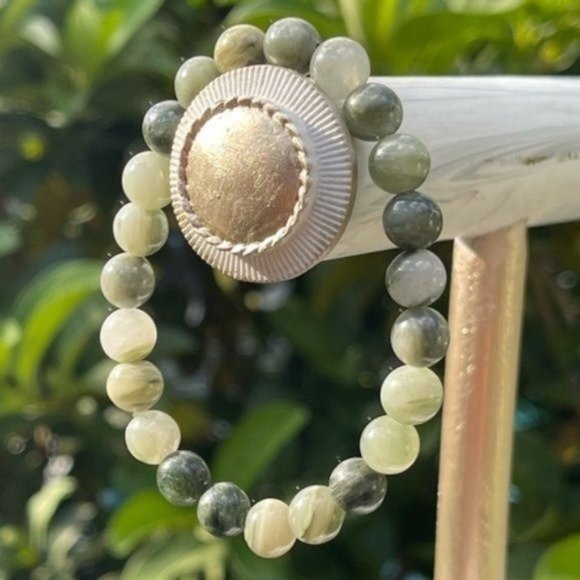 8mm Green Quartz Stretch Bead Bracelet - Picture 1 of 7